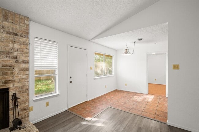 Building Photo - 12701 Europa Ln