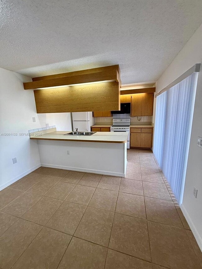 Building Photo - 528 Green Springs Pl