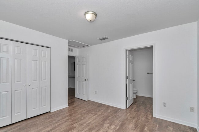 Building Photo - 6064 NW 54th Terrace