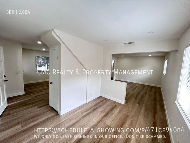 Building Photo - 1580 Park Ave