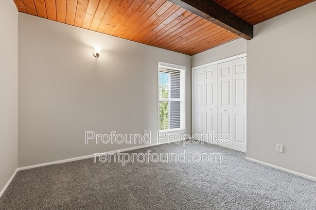 Building Photo - 6030 SW 130th Ave