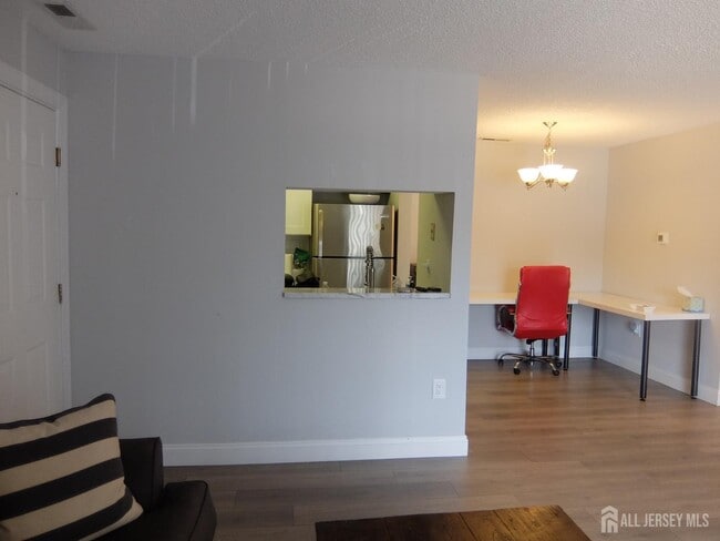 Building Photo - 5307 Ravens Crest Dr