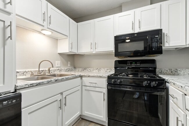 Building Photo - 1 Bedroom, 1 Easy Utility Fee — Stress-Free Living