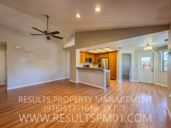 Building Photo - 3 bedroom on a Large Corner Lot