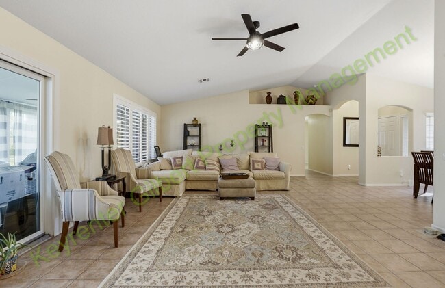 Building Photo - Resort-Style Living with Private Pool in Prime Chandler Location