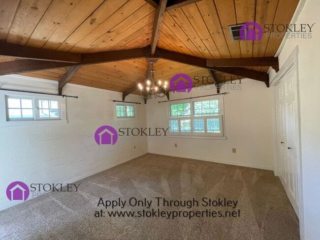 Building Photo - 149 Alegra Ln