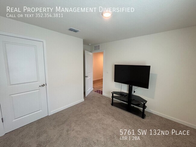 Building Photo - 5761 SW 132nd Pl