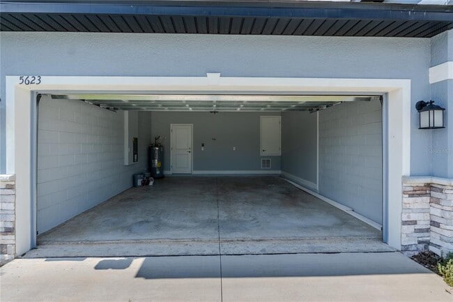 Building Photo - 5623 Angelo Cir