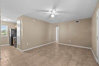 Building Photo - 2802 Sealy Ave