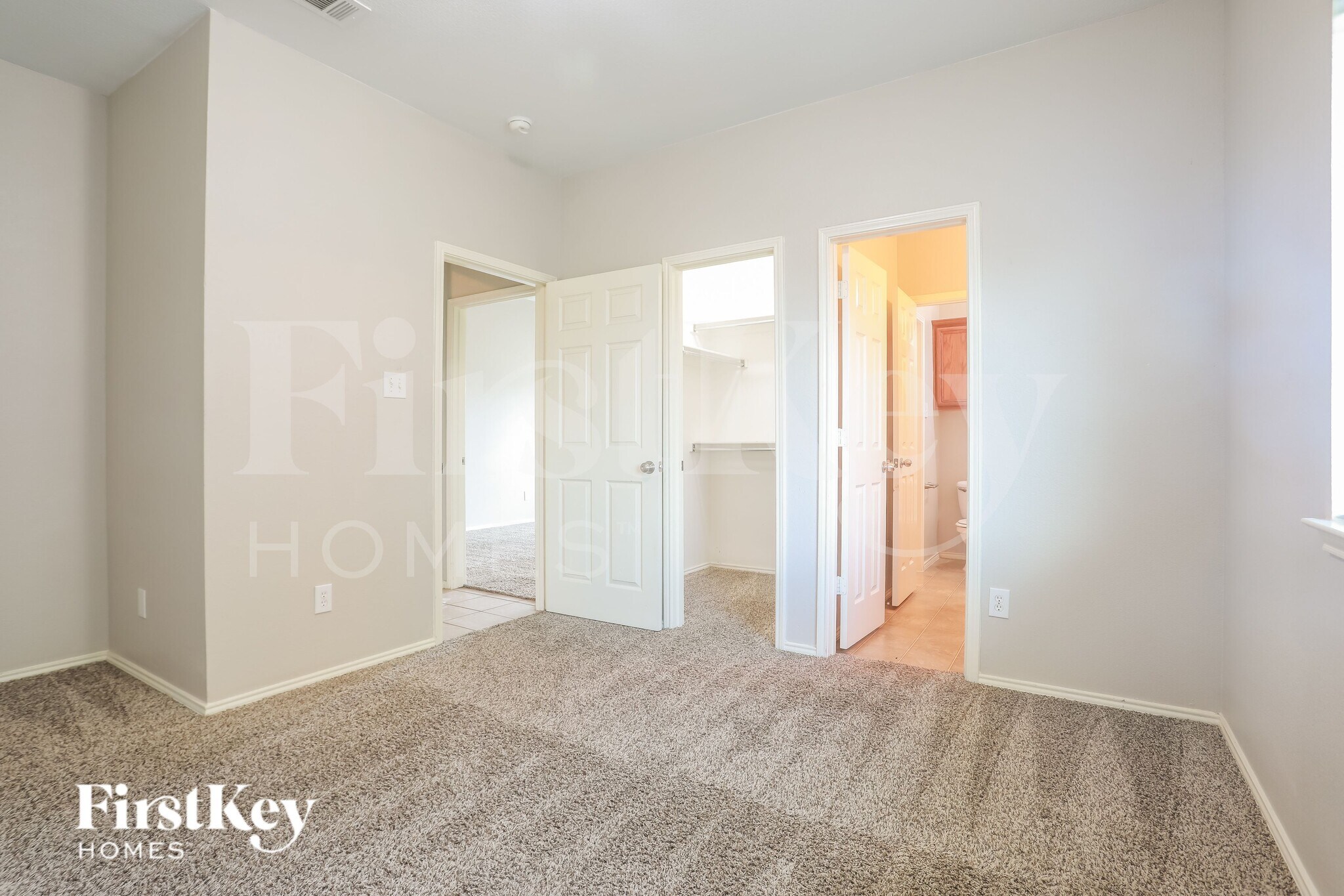 Building Photo - 1731 Vista Ridge Dr W