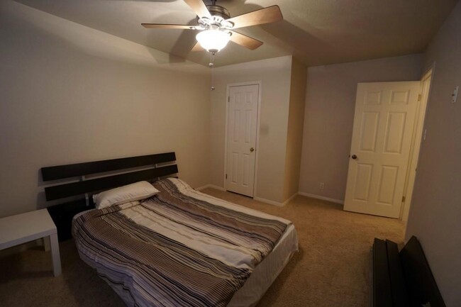 Building Photo - 3224 Burks Ln