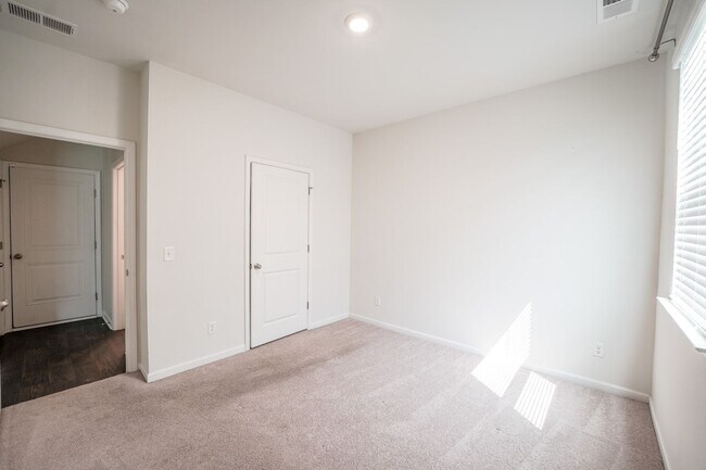 Building Photo - Coming Available!