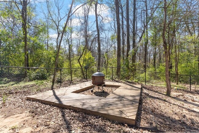 Building Photo - 1216 Old Rdg Rd E