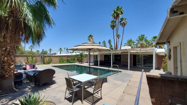 Building Photo - 71567 Mirage Rd