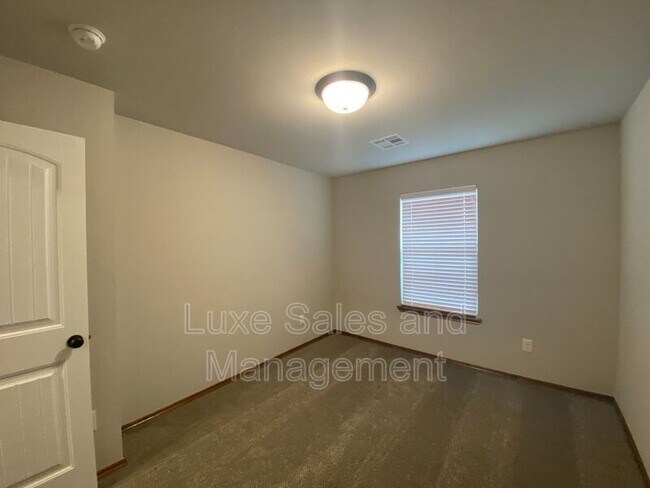 Building Photo - 7117 Daxton Ct