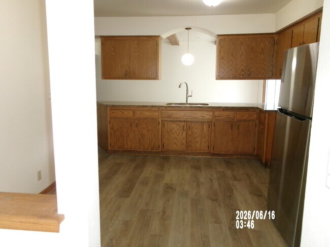 Building Photo - 18620 Midland Pl