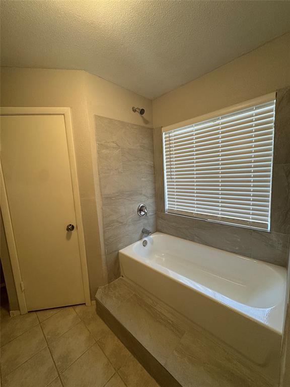 Building Photo - 10906 Tanwood Dr