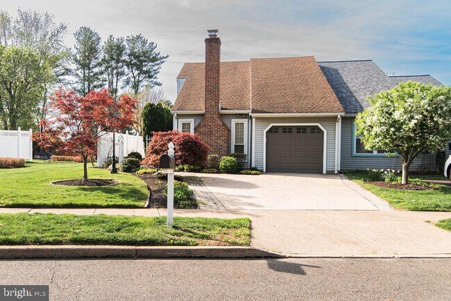 Building Photo - 239 Oakridge Dr