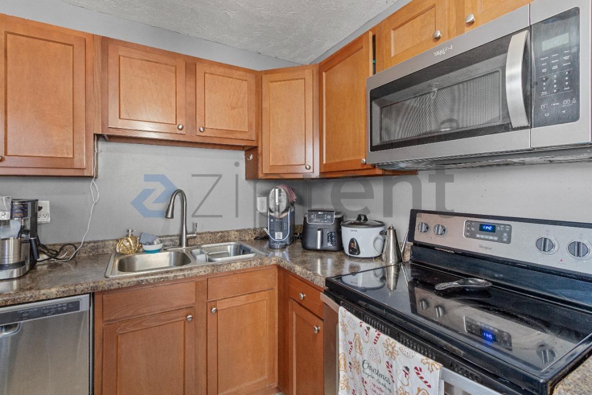 Building Photo - 4019 N 44th St