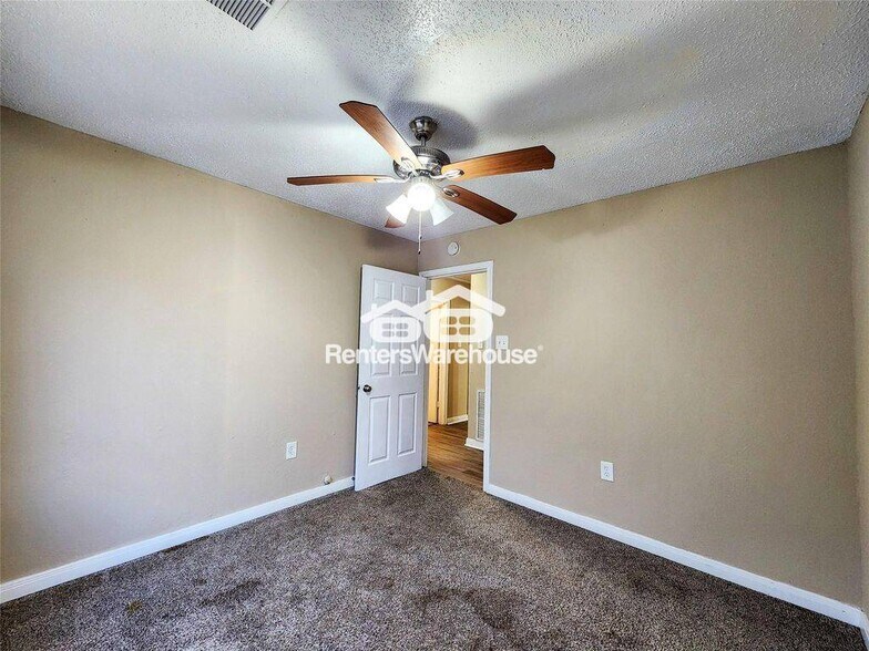 Building Photo - 1013 14th Ave N