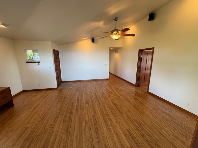 Building Photo - 73-1378 Kipapa Pl