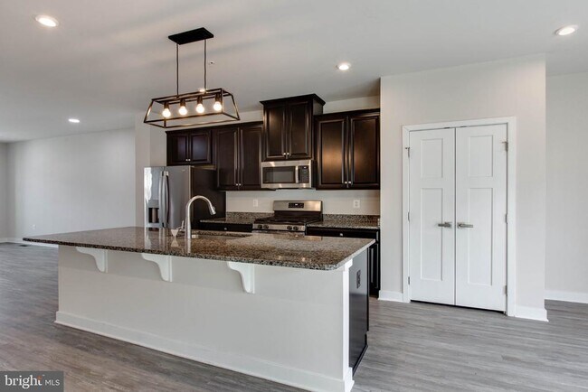 Building Photo - 149 Lyons Crk Dr