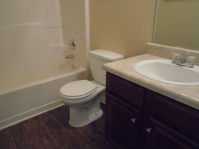 Building Photo - 529 Trotters Ln