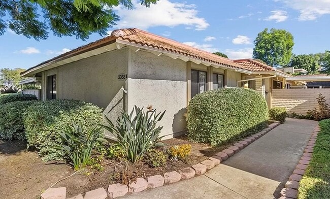 Building Photo - Coming Soon: Charming 3Bd 2Ba Condo in 55+...