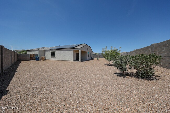 Building Photo - 31041 W Avalon Cir