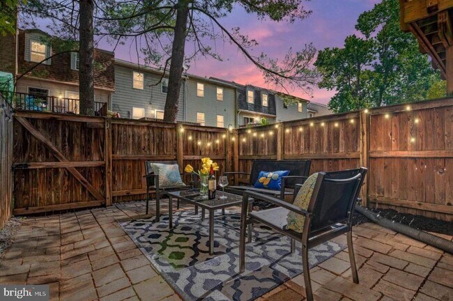 Building Photo - 1468 Lowell Ct