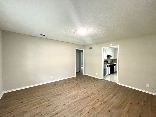 Building Photo - 781 Rushmeade Rd