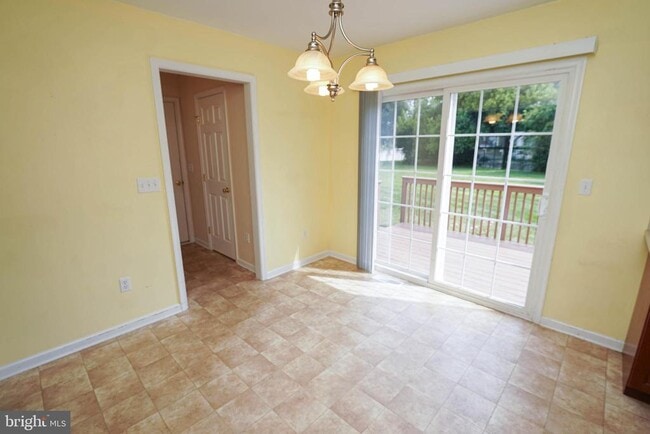 Building Photo - 1331 Aspen Dr