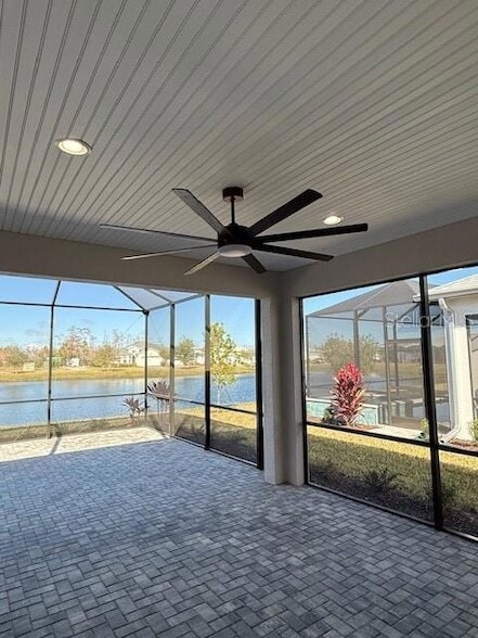 Building Photo - 215 Summertime Pl