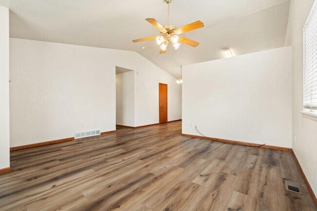 Building Photo - 1110 Norma Ct