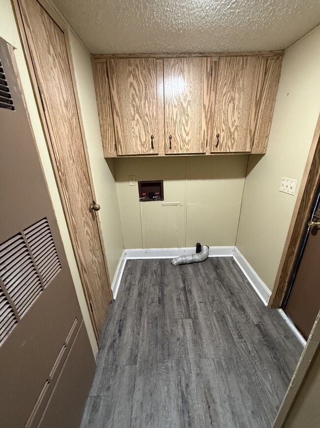 Building Photo - 2667 Hopewell Church Rd