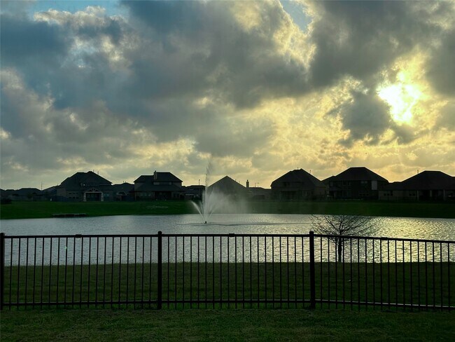 Building Photo - 2629 Bernadino Dr