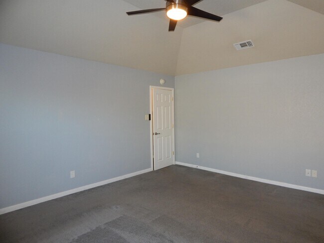 Building Photo - 106 Cedar Ridge Dr