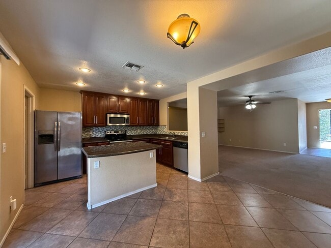 Building Photo - Dobbins Creek, Phoenix Rental