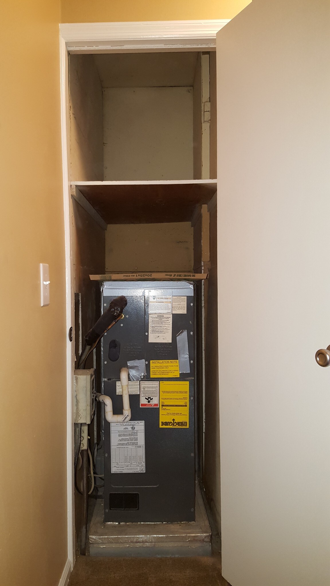 Building Photo - 3000 Golden Rd