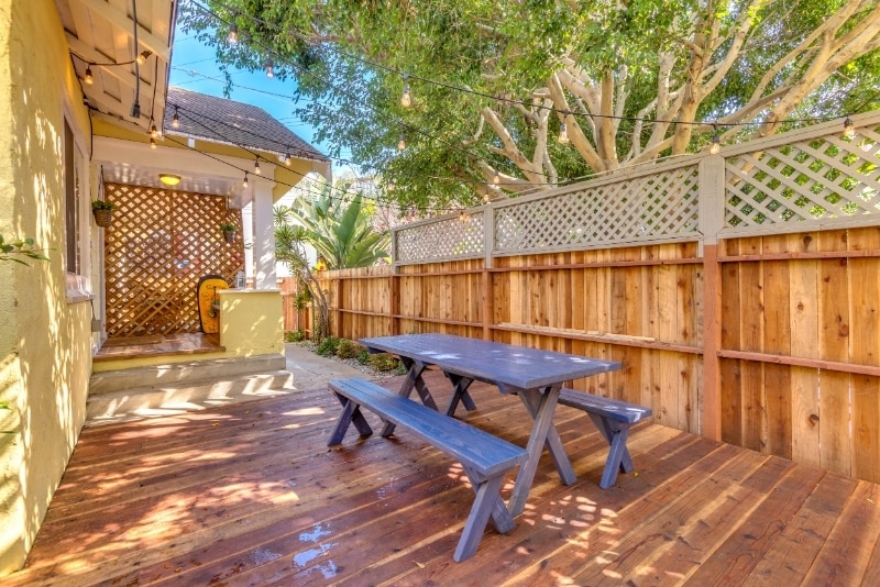 Building Photo - 1208 Electric Ave