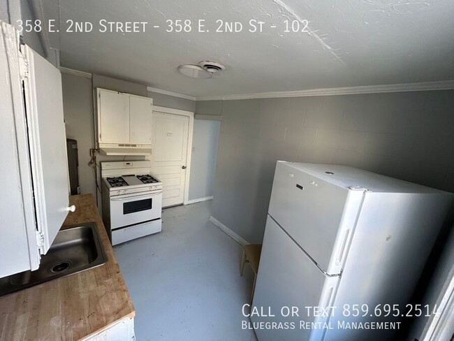 Building Photo - Efficiency Apartment Downtown Lexington