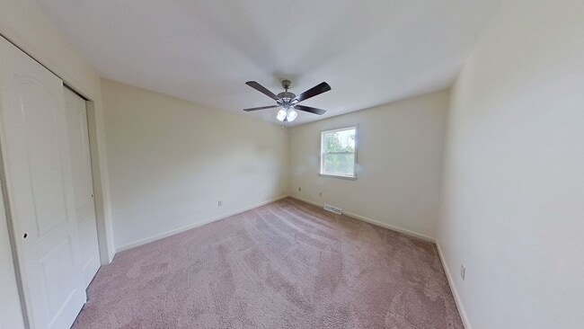 Building Photo - 214 Craigdan Dr