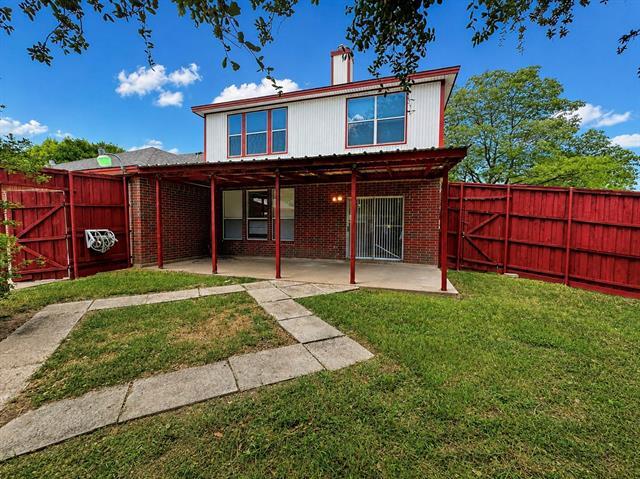 Building Photo - 824 Elm Falls Pl