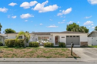 Building Photo - 7114 Parrot Dr