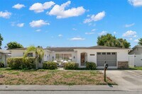 Building Photo - 7114 Parrot Dr