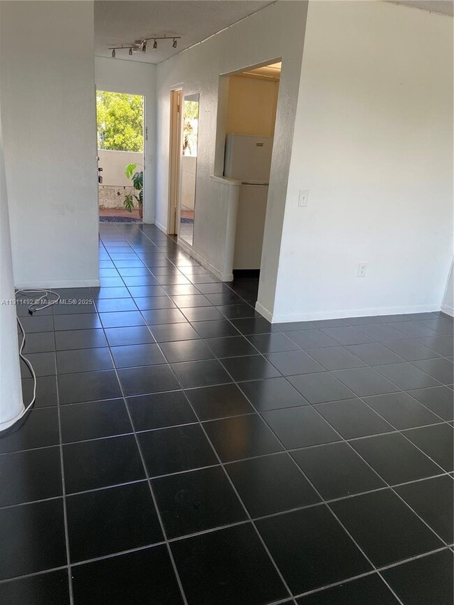 Building Photo - 7904 West Dr