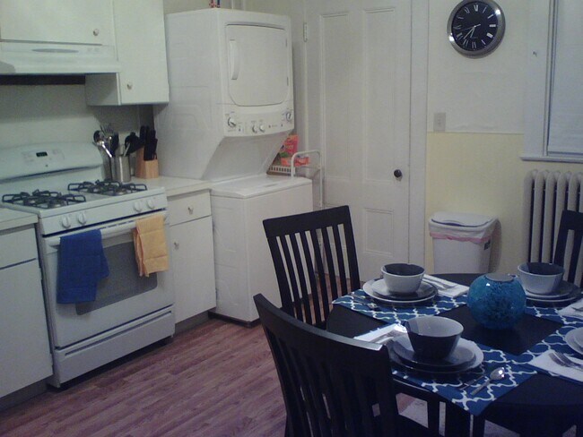 Primary Photo - 104 Campbell Ave