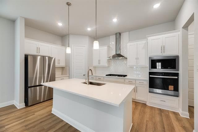 Building Photo - 7005 Sunset Blvd