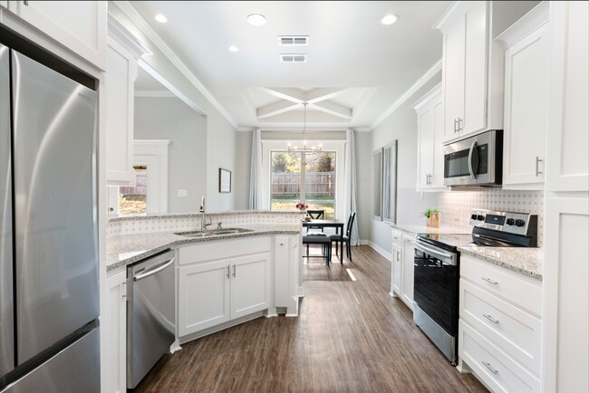 Building Photo - Coming Soon! Stunning 3 Bedroom 2 Bath Rental Near Lake Palestine! Bullard ISD!