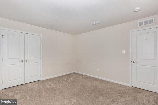 Building Photo - 112 Sherman Wy